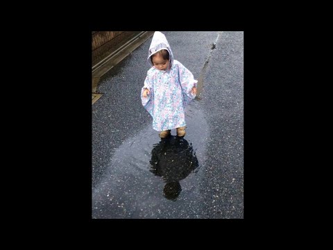 Puddles make toddlers happy | Rainy walk